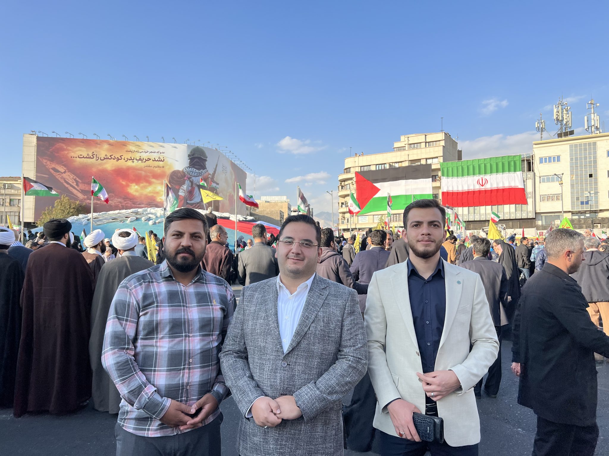 حضور مدیرعامل و جمعی از کارکنان شرکت خدمات و پشتیبانی توسعه تعاون در راهپیمایی حمایت از کودکان غزه